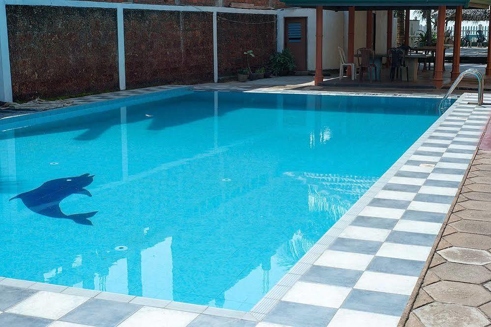 Southern Star Hotel Bentota Bagian luar foto